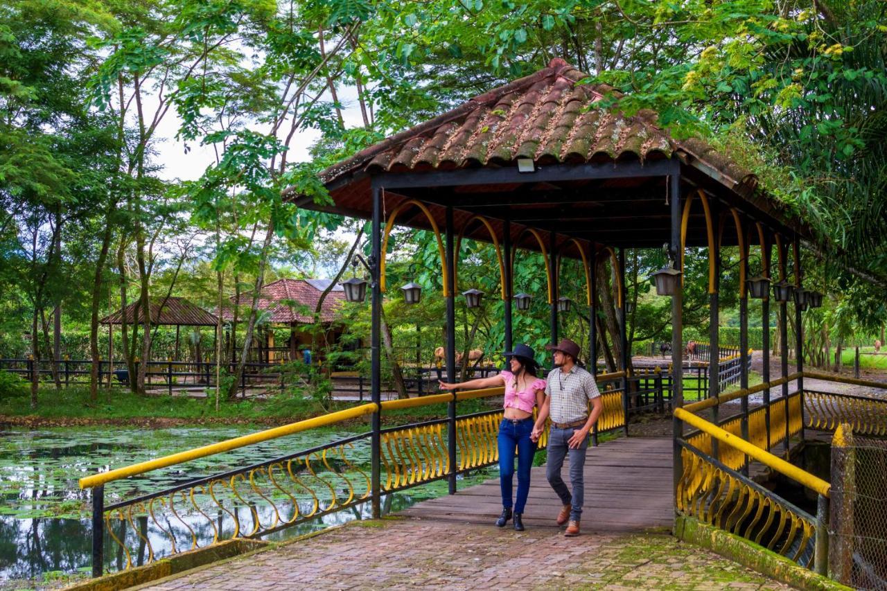 Hotel Campestre La Potra Apiay 외부 사진